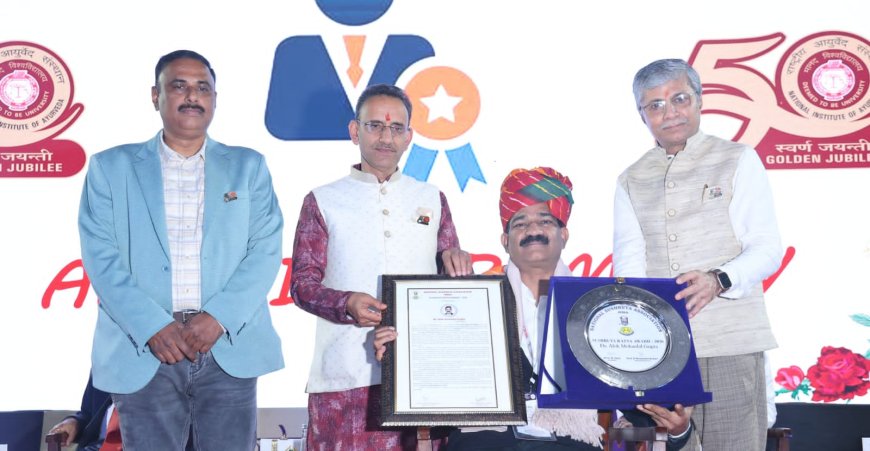 "Dr. Alok Gupta honoured with Sushrut Ratna Award"