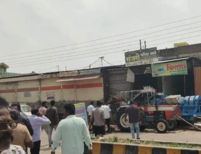 4 Killed, 5 Injured in Tragic Tractor Welding Explosion in Umarkhed